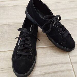 Superga NWOB All Black Suede Leather Low Top Sneakers.   Size  6.5M